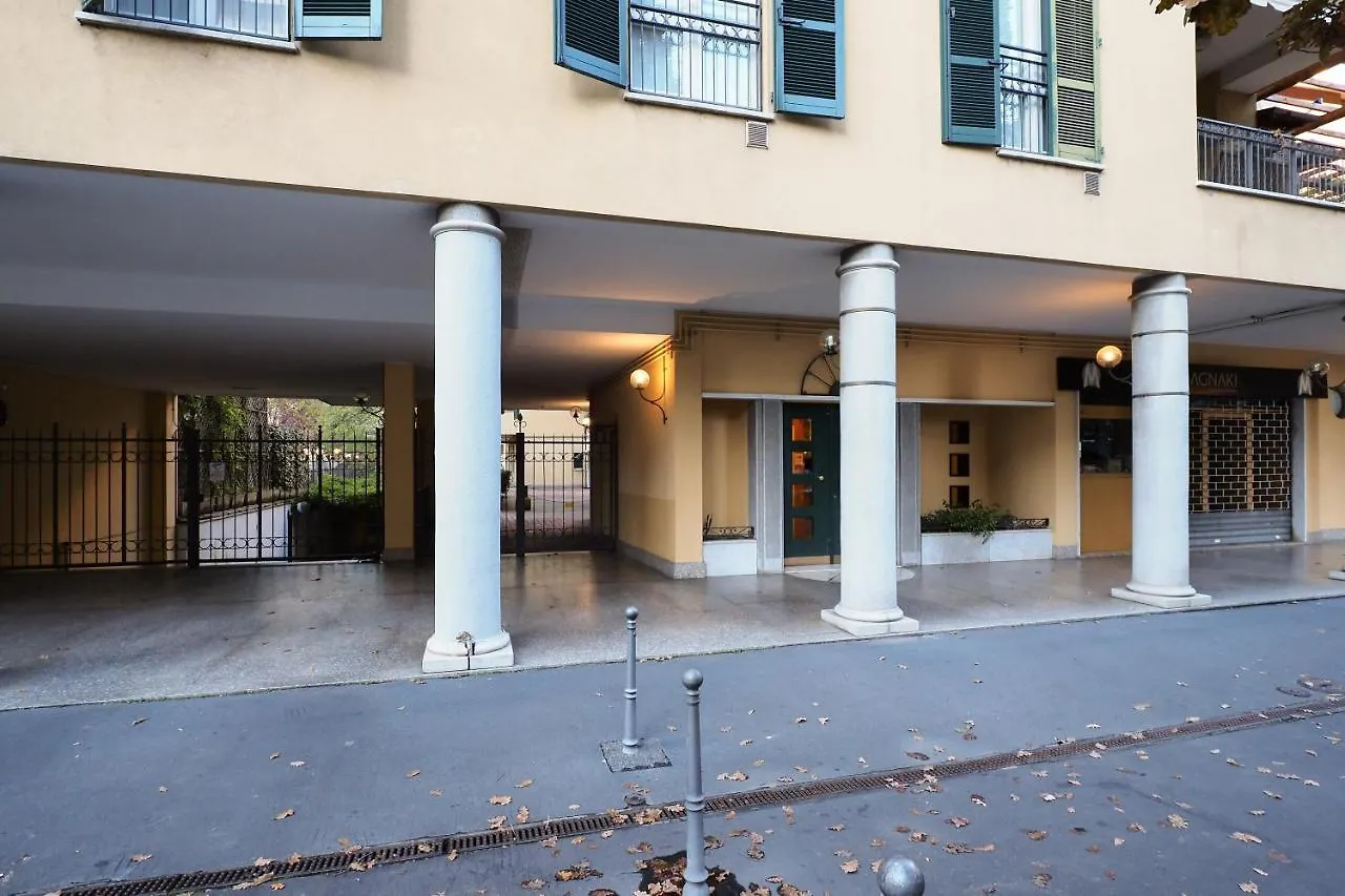 Primopiano - Via Pavia Lejlighed Milano