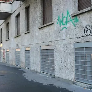 Apartment Station - 3, Milan