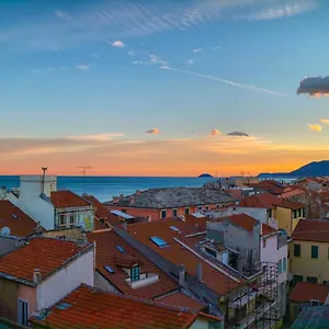  Appartamento Attico43 Openspace Fronte Mare Italia